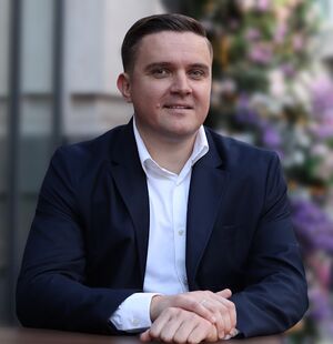 Lyubomyr-london-outdoor-table.jpg